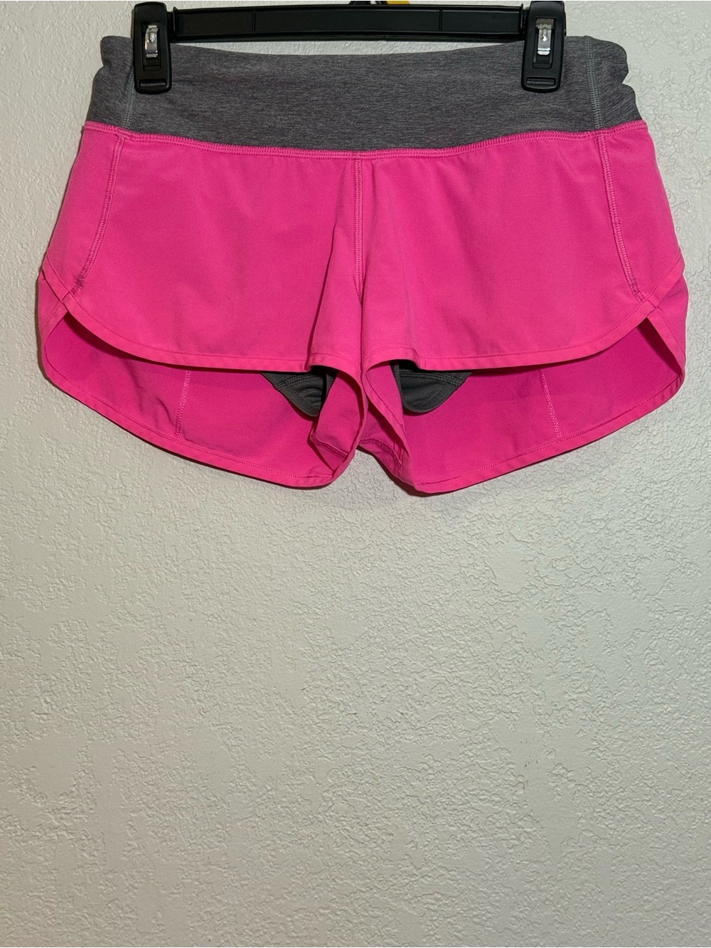 Lululemon- Run Speed - Running Athletic Hot Pink and Gray/Grey Shorts Size 6